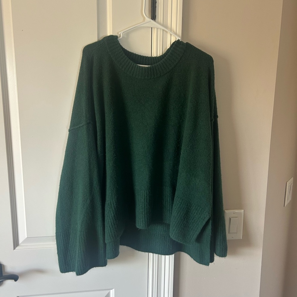 CeCe Forest Green Crew Neck Sweater
